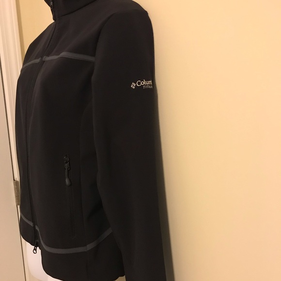 *LIKE NEW Columbia Titanium Jacket* - Picture 3 of 8